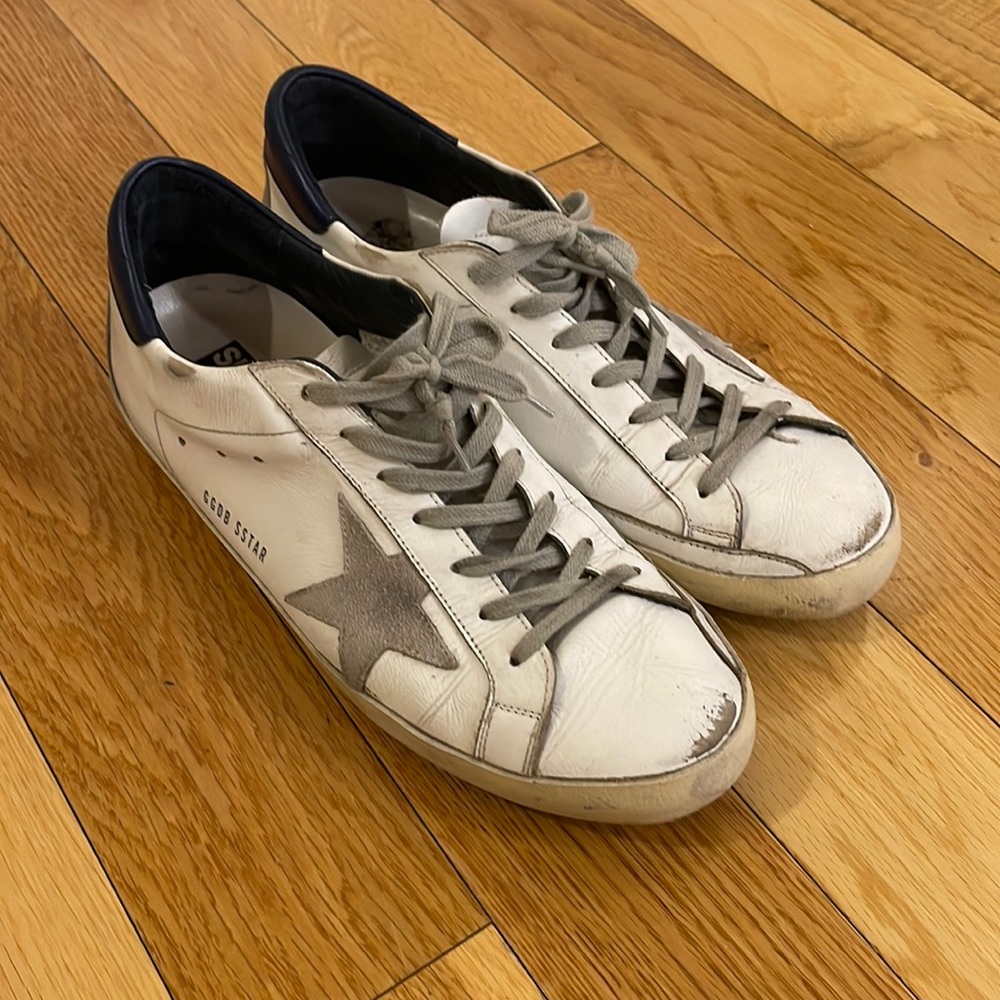 Golden Goose men’s superstar sneakers in white/blue. Size EU 43.